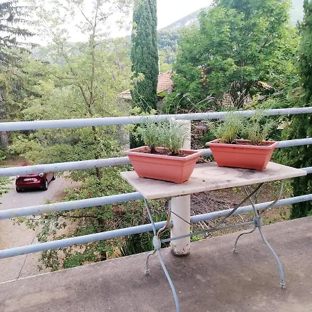 Maison Charmante A Avec Terrasse Et Jardin Holiday home