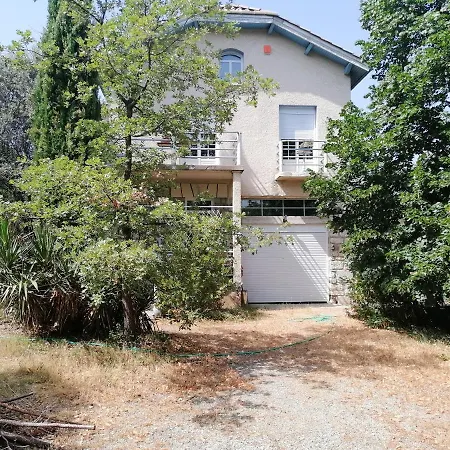 Maison Charmante A Avec Terrasse Et Jardin Holiday home